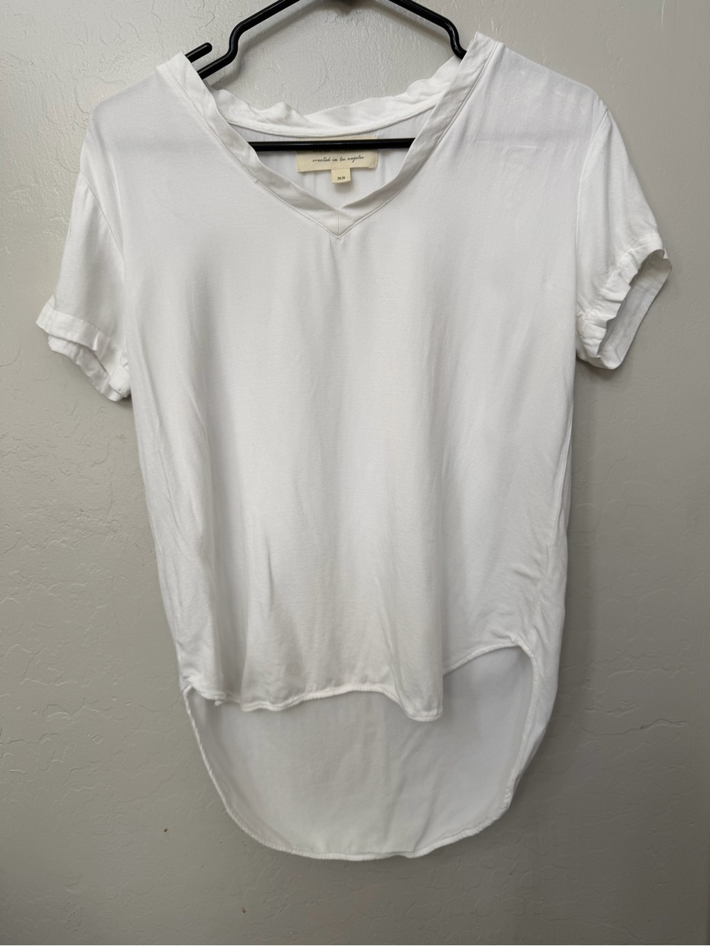 Cloth & Stone Women's White High-Low V-Neck Tee
